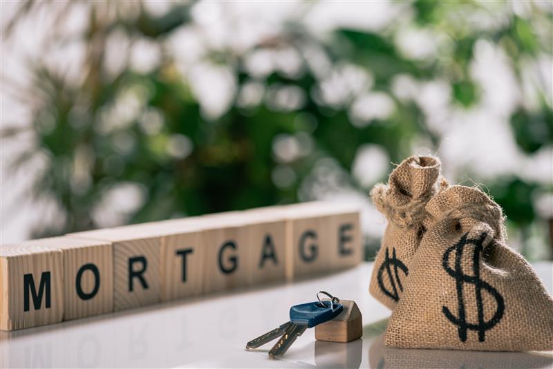 Mortgage demand jumps - ACOM Capital